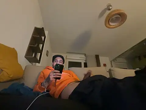 Rebeu313 online show from January 2025 08:17:02 PM