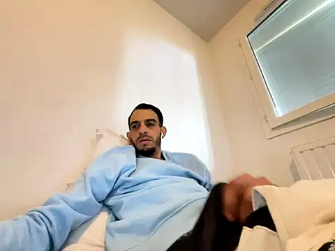 Rebeu313 online show from October 2025 11:08:02 AM