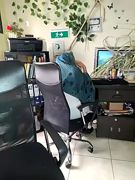 Snapshot of NAJWA-ARAB chatting on February 2025 02:10:02 PM NAJWA-ARAB online show from February 2025 02:10:02 PM