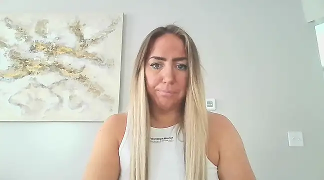 sunshinekisses online show from March 2025 04:54:02 PM