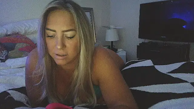 sunshinekisses online show from October 2025 12:45:02 PM