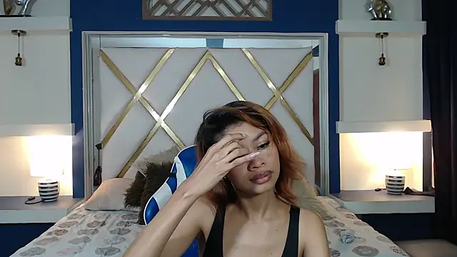 Perla prg online show from January 2025 10:19:01 PM