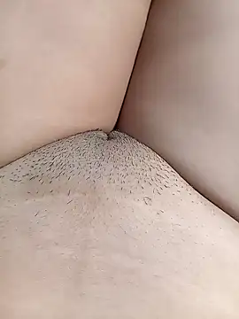 Snapshot of Khaleyssi chatting on December 2024 08:58:02 PM Khaleyssi online show from December 2024 08:58:02 PM