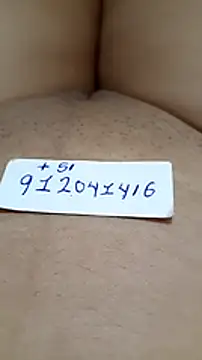 Snapshot of Khaleyssi chatting on January 2025 02:10:01 AM Khaleyssi online show from January 2025 02:10:01 AM