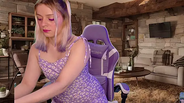 Snapshot of Dolce--Mia---Bianchi__07 chatting on January 2025 02:40:01 AM Dolce--Mia---Bianchi 07 online show from January 2025 02:40:01 AM