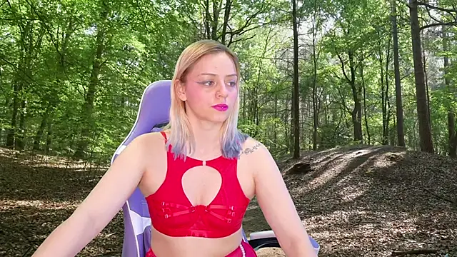 Snapshot of Dolce--Mia---Bianchi__07 chatting on January 2025 09:39:01 AM Dolce--Mia---Bianchi 07 online show from January 2025 09:39:01 AM