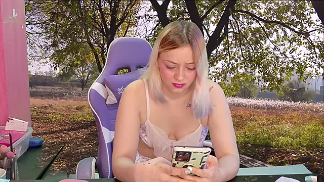 Snapshot of Dolce--Mia---Bianchi__07 chatting on January 2025 09:02:01 PM Dolce--Mia---Bianchi 07 online show from January 2025 09:02:01 PM