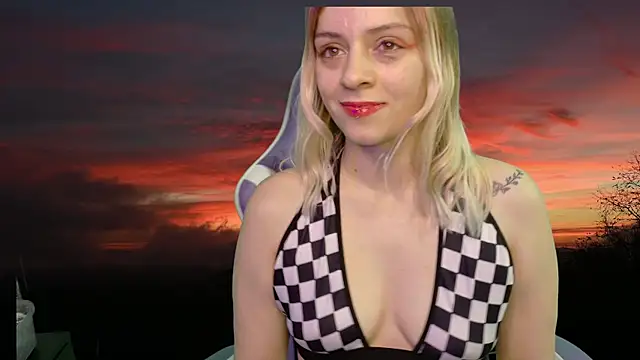 Snapshot of Dolce--Mia---Bianchi__07 chatting on March 2025 03:54:01 AM Dolce--Mia---Bianchi 07 online show from March 2025 03:54:01 AM