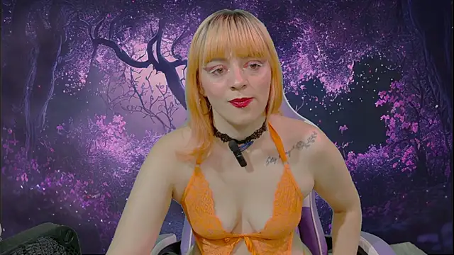 Snapshot of Dolce--Mia---Bianchi__07 chatting on November 2025 08:38:02 PM Dolce--Mia---Bianchi 07 online show from November 2025 08:38:02 PM