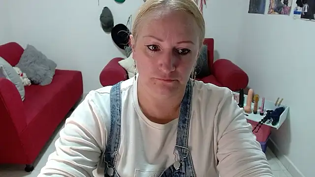 emperabigbootybigass online show from January 2026 06:11:02 PM