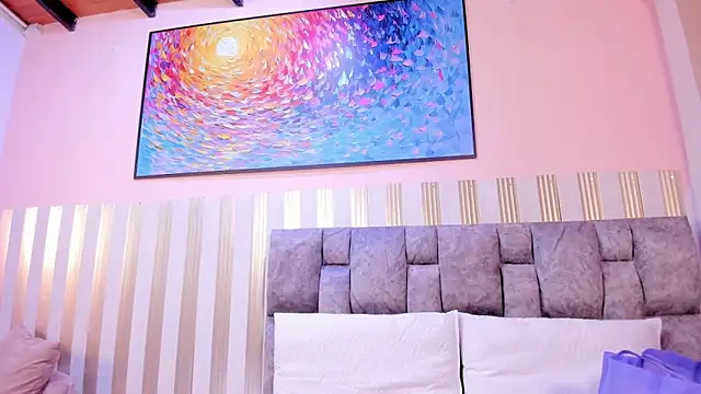 nova lane online show from April 2026 07:58:01 PM