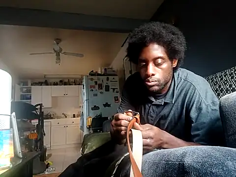 DevinToore online show from December 2025 06:06:01 PM