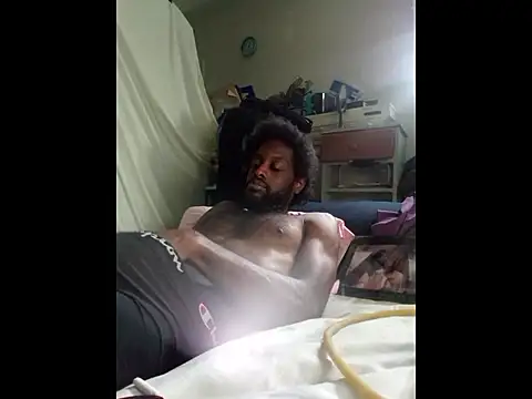 DevinToore online show from April 2026 07:33:01 PM