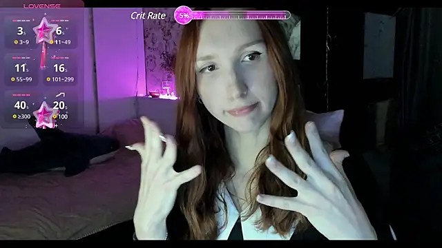 Snapshot of LisaIcon chatting on December 2024 10:45:02 AM LisaIcon online show from December 2024 10:45:02 AM