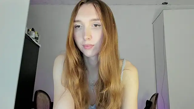 Snapshot of LisaIcon chatting on October 2025 09:35:01 PM LisaIcon online show from October 2025 09:35:01 PM