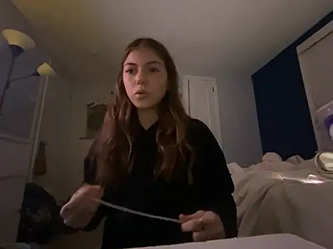 Snapshot of emilycoco chatting on December 2024 07:25:02 AM emilycoco online show from December 2024 07:25:02 AM