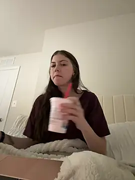 Snapshot of emilycoco chatting on March 2026 03:56:01 AM emilycoco online show from March 2026 03:56:01 AM