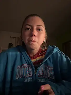 Snapshot of emilycoco chatting on March 2026 05:29:01 AM emilycoco online show from March 2026 05:29:01 AM