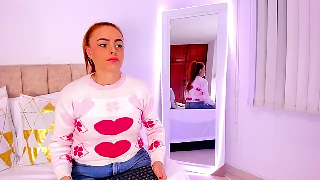 cristalwalker   online show from December 2025 10:20:02 AM