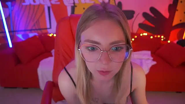 Snapshot of EmilySunshineS chatting on January 2025 03:11:02 AM EmilySunshineS online show from January 2025 03:11:02 AM