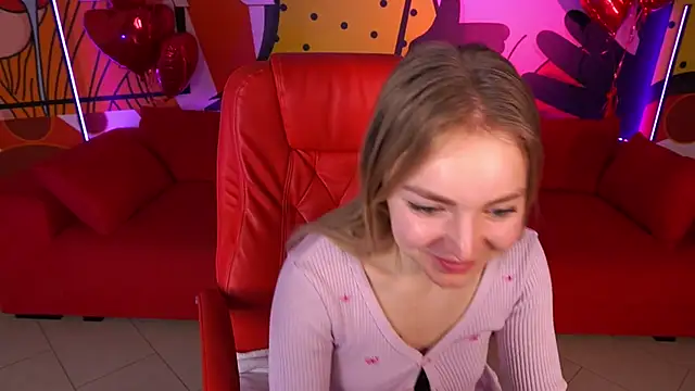 Snapshot of EmilySunshineS chatting on February 2025 01:03:01 AM EmilySunshineS online show from February 2025 01:03:01 AM