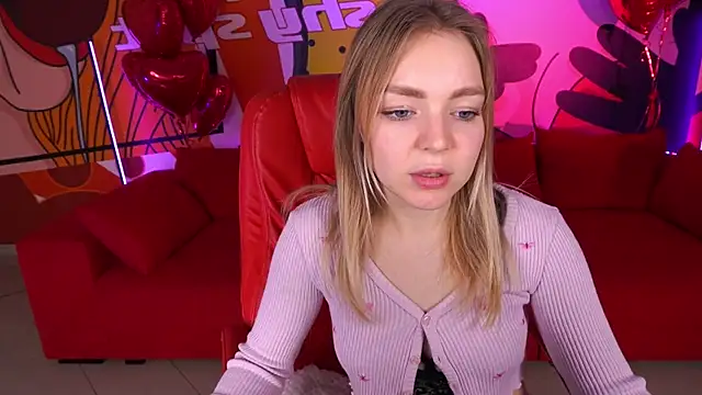 Snapshot of EmilySunshineS chatting on February 2025 04:31:01 AM EmilySunshineS online show from February 2025 04:31:01 AM