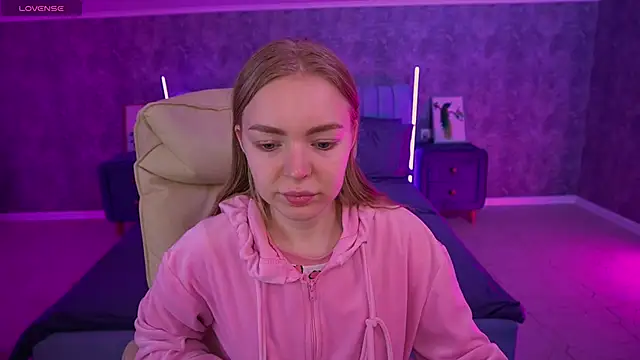 EmilySunshineS online show from April 2026 05:41:01 AM