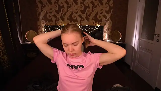 EmilySunshineS online show from April 2026 05:52:01 AM