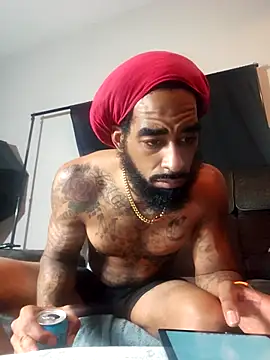 Snapshot of FragrantWind5 chatting on November 2025 02:06:01 AM FragrantWind5 online show from November 2025 02:06:01 AM