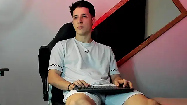 Adan rivas  online show from March 2025 01:16:01 AM