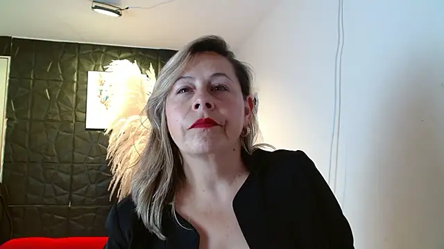 CINTHIA1609 online show from February 2026 07:55:02 PM