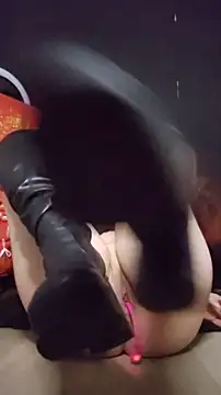 Snapshot of Sweet-SpicyOff chatting on December 2024 09:52:02 PM Sweet-SpicyOff online show from December 2024 09:52:02 PM