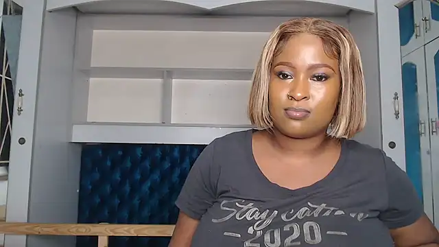 Zeeyonce696 online show from January 2025 06:27:01 PM