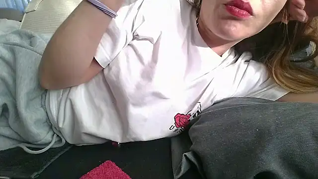 KarolinaReaper online show from February 2025 02:13:01 PM