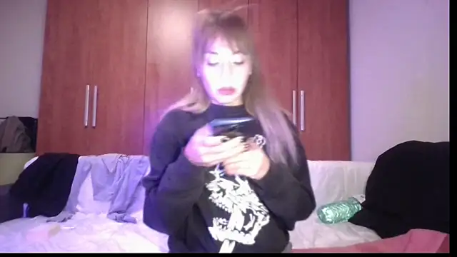 KarolinaReaper online show from November 2025 01:45:01 PM