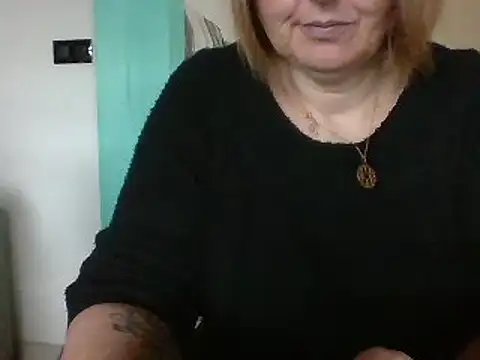 Snapshot of Sandcoq chatting on December 2024 09:24:01 AM Sandcoq online show from December 2024 09:24:01 AM