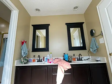 Snapshot of Maxinebabyyy chatting on January 2025 06:17:02 PM Maxinebabyyy online show from January 2025 06:17:02 PM