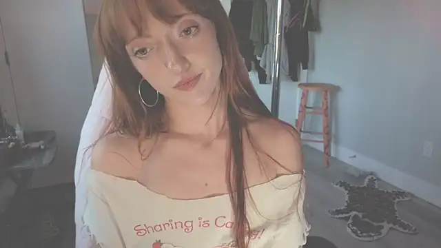 Snapshot of foxxyyyred chatting on May 2026 02:31:01 AM foxxyyyred online show from May 2026 02:31:01 AM