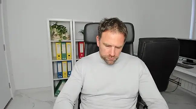 John-E-Dough online show from December 2024 08:16:01 AM