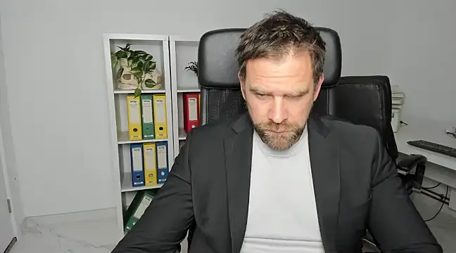 John-E-Dough online show from December 2024 03:58:02 AM