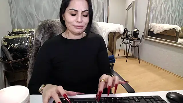 Sara Poison online show from February 2026 03:44:01 AM