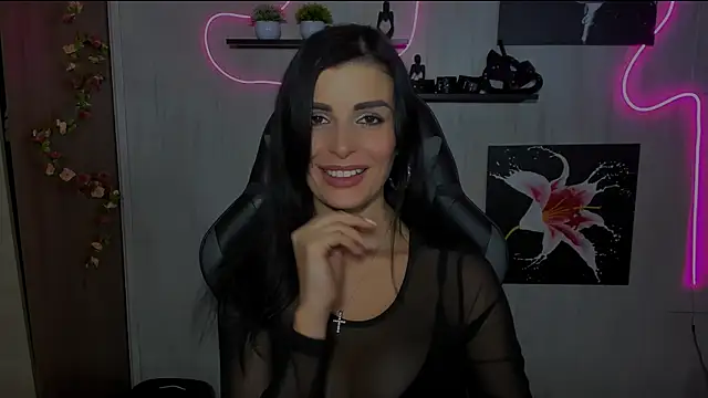 Snapshot of KayWuds chatting on December 2024 02:28:02 PM KayWuds online show from December 2024 02:28:02 PM