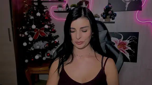 Snapshot of KayWuds chatting on December 2024 05:25:01 PM KayWuds online show from December 2024 05:25:01 PM