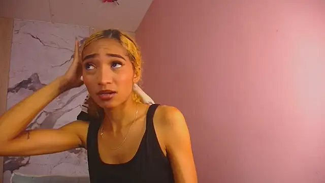 Charlotte Love10 online show from October 2025 12:06:01 PM