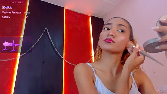 Snapshot of Charlotte_Love10 chatting on February 2026 11:38:02 AM Charlotte Love10 online show from February 2026 11:38:02 AM