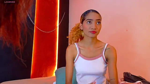 Snapshot of Charlotte_Love10 chatting on February 2026 09:58:02 AM Charlotte Love10 online show from February 2026 09:58:02 AM