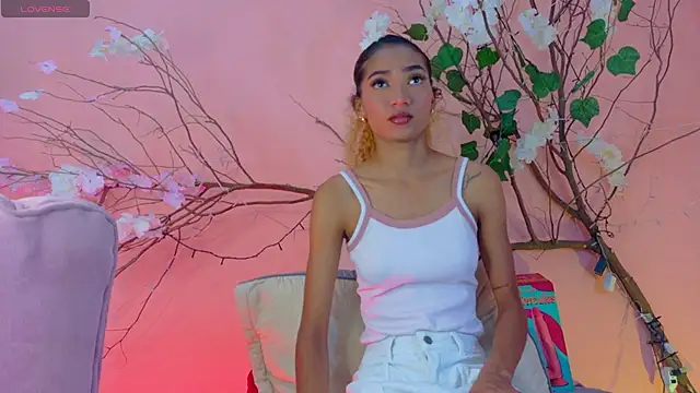 Snapshot of Charlotte_Love10 chatting on April 2026 11:59:01 AM Charlotte Love10 online show from April 2026 11:59:01 AM