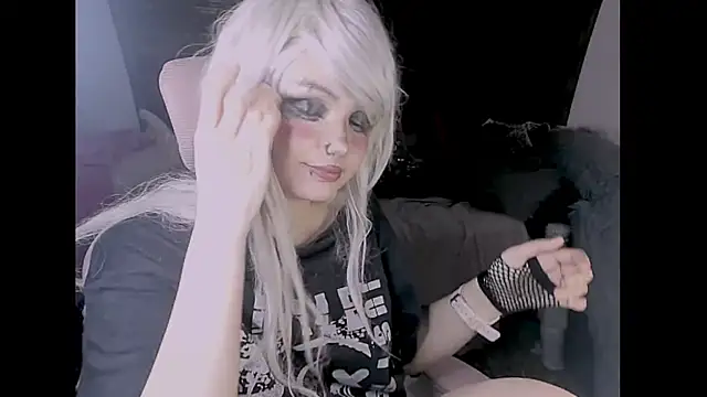 Snapshot of madokapruriens chatting on September 2025 05:09:02 AM madokapruriens online show from September 2025 05:09:02 AM