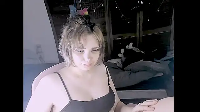 Snapshot of madokapruriens chatting on November 2025 03:45:02 AM madokapruriens online show from November 2025 03:45:02 AM