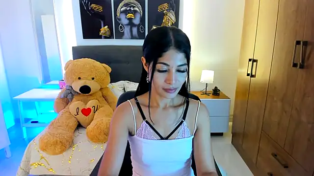 Snapshot of saralife chatting on February 2025 12:08:01 PM saralife online show from February 2025 12:08:01 PM